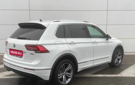 Volkswagen Tiguan II, 2019 год, 2 980 000 рублей, 6 фотография