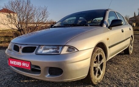 Mitsubishi Carisma I, 1998 год, 350 000 рублей, 1 фотография