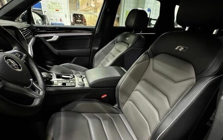 Volkswagen Touareg III, 2018 год, 6 795 000 рублей, 5 фотография