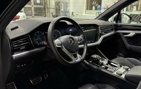 Volkswagen Touareg III, 2018 год, 6 795 000 рублей, 3 фотография