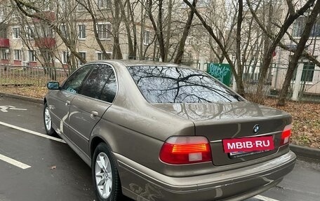 BMW 5 серия, 2002 год, 1 500 000 рублей, 3 фотография