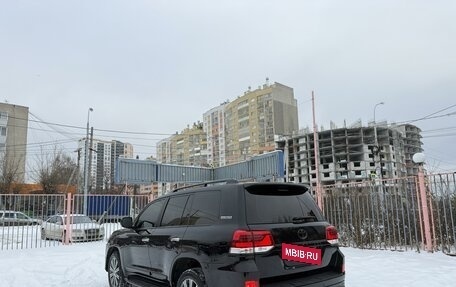 Toyota Land Cruiser 200, 2016 год, 6 200 000 рублей, 3 фотография