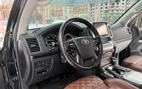 Toyota Land Cruiser 200, 2016 год, 6 200 000 рублей, 21 фотография