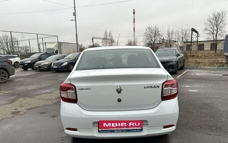 Renault Logan II, 2017 год, 850 000 рублей, 6 фотография