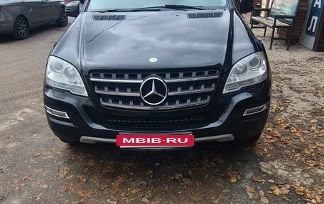 Mercedes-Benz M-Класс, 2010 год, 2 300 000 рублей, 12 фотография