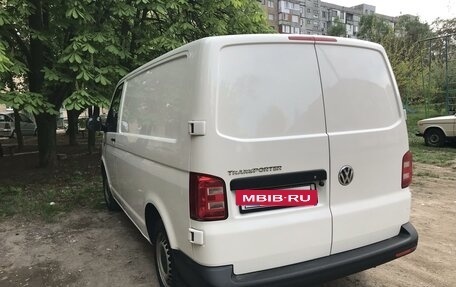 Volkswagen Transporter T6 рестайлинг, 2017 год, 2 200 000 рублей, 4 фотография