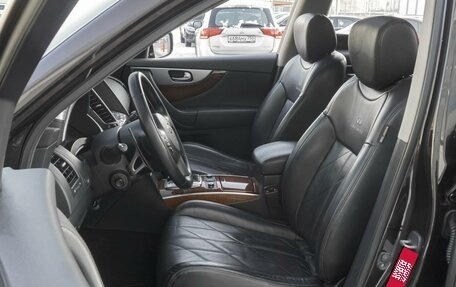 Infiniti QX70, 2014 год, 2 889 000 рублей, 10 фотография