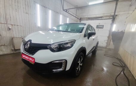 Renault Kaptur I рестайлинг, 2017 год, 1 400 000 рублей, 1 фотография