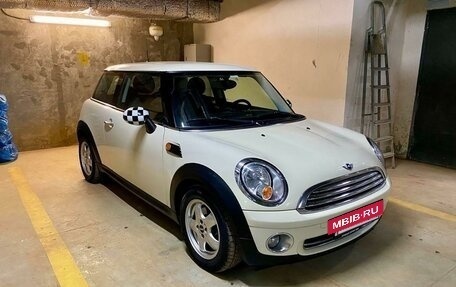 MINI Hatch, 2009 год, 800 000 рублей, 3 фотография