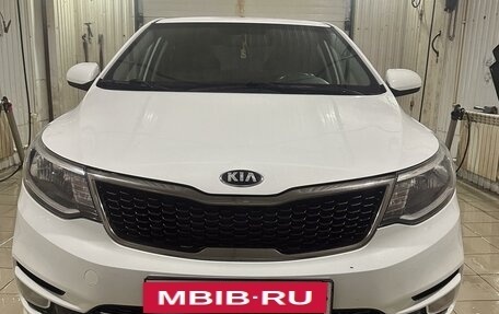 KIA Rio III рестайлинг, 2016 год, 1 100 000 рублей, 1 фотография