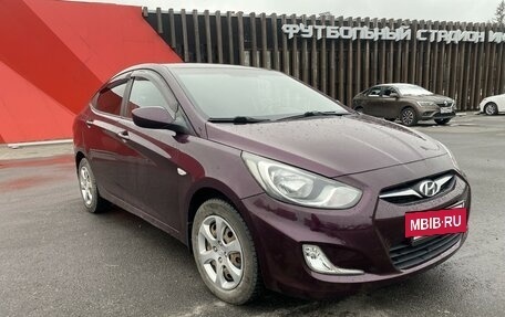 Hyundai Solaris II рестайлинг, 2011 год, 810 000 рублей, 2 фотография