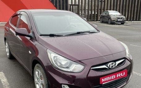 Hyundai Solaris II рестайлинг, 2011 год, 810 000 рублей, 7 фотография