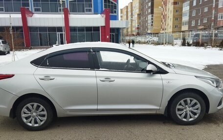 Hyundai Solaris II рестайлинг, 2017 год, 1 140 000 рублей, 4 фотография