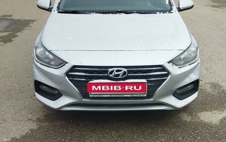 Hyundai Solaris II рестайлинг, 2017 год, 1 140 000 рублей, 2 фотография