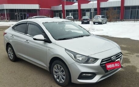 Hyundai Solaris II рестайлинг, 2017 год, 1 140 000 рублей, 3 фотография