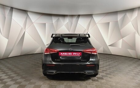 Mercedes-Benz A-Класс, 2019 год, 3 393 000 рублей, 8 фотография