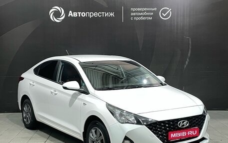 Hyundai Solaris II рестайлинг, 2021 год, 1 690 000 рублей, 1 фотография