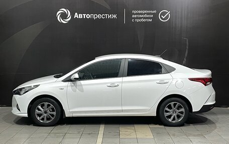 Hyundai Solaris II рестайлинг, 2021 год, 1 690 000 рублей, 4 фотография