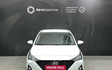 Hyundai Solaris II рестайлинг, 2021 год, 1 690 000 рублей, 2 фотография