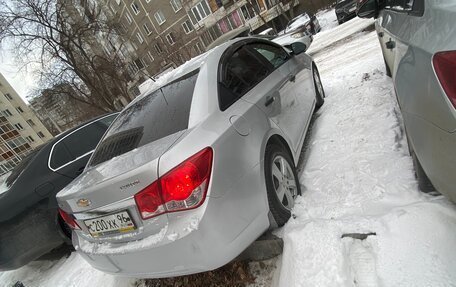 Chevrolet Cruze II, 2011 год, 800 000 рублей, 7 фотография