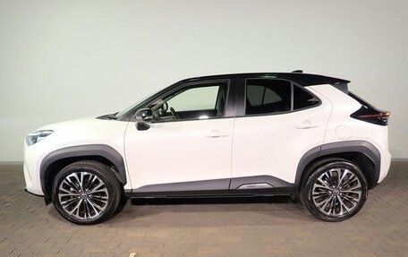 Toyota Yaris Cross, 2021 год, 1 750 083 рублей, 3 фотография