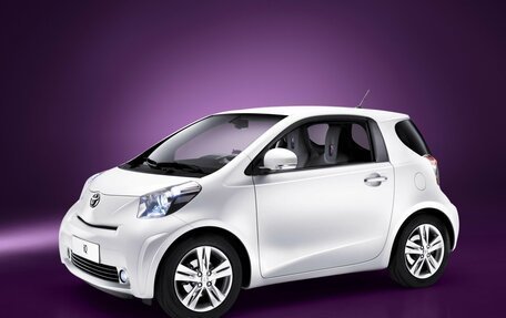 Toyota iQ, 2010 год, 650 000 рублей, 1 фотография