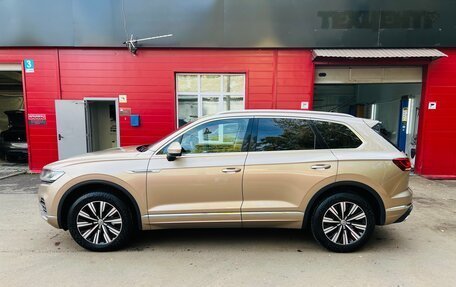 Volkswagen Touareg III, 2018 год, 4 795 000 рублей, 3 фотография