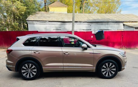 Volkswagen Touareg III, 2018 год, 4 795 000 рублей, 9 фотография