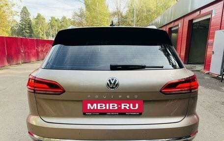 Volkswagen Touareg III, 2018 год, 4 795 000 рублей, 6 фотография