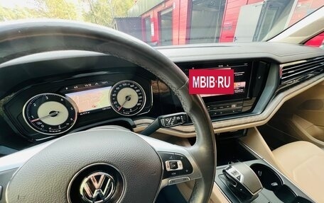 Volkswagen Touareg III, 2018 год, 4 795 000 рублей, 13 фотография