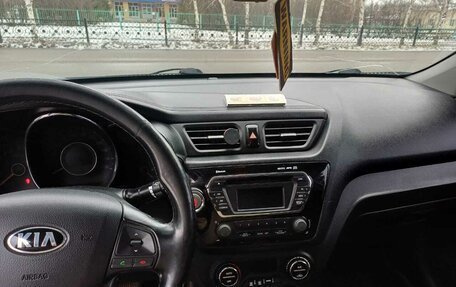 KIA Rio III рестайлинг, 2014 год, 1 000 000 рублей, 3 фотография