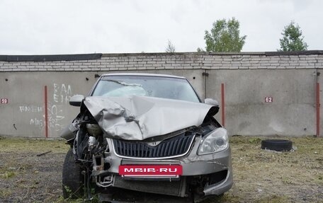 Skoda Fabia II, 2011 год, 300 000 рублей, 2 фотография