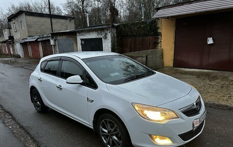 Opel Astra J, 2010 год, 695 000 рублей, 11 фотография