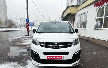 Opel Zafira Life I, 2023 год, 7 450 000 рублей, 3 фотография