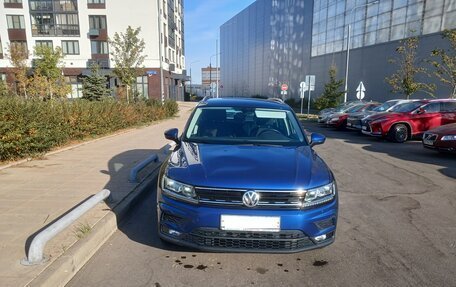 Volkswagen Tiguan II, 2018 год, 2 400 000 рублей, 34 фотография