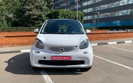 Smart Fortwo III, 2018 год, 1 080 000 рублей, 2 фотография