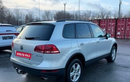 Volkswagen Touareg III, 2011 год, 1 799 000 рублей, 3 фотография