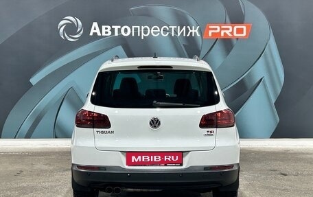 Volkswagen Tiguan I, 2016 год, 1 830 000 рублей, 6 фотография