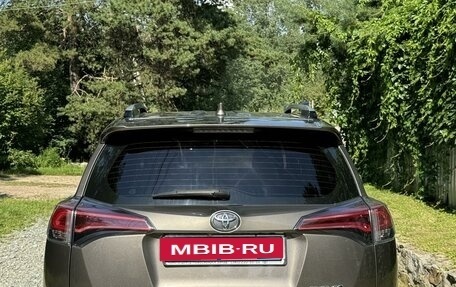 Toyota RAV4, 2017 год, 2 990 000 рублей, 3 фотография