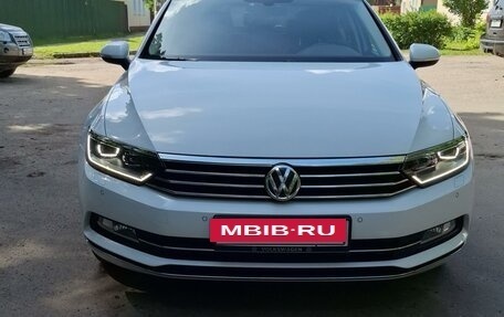 Volkswagen Passat B8 рестайлинг, 2017 год, 2 390 000 рублей, 3 фотография