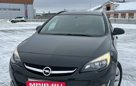 Opel Astra J, 2013 год, 1 400 000 рублей, 2 фотография