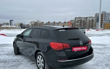 Opel Astra J, 2013 год, 1 400 000 рублей, 6 фотография