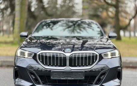 BMW 5 серия, 2023 год, 9 575 000 рублей, 3 фотография