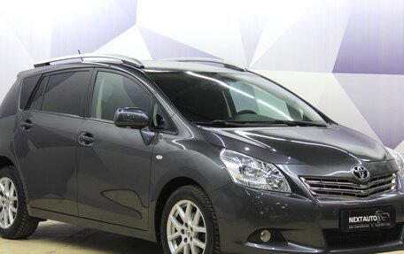 Toyota Verso I, 2011 год, 1 297 700 рублей, 13 фотография