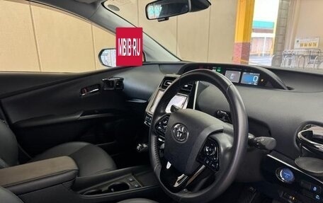 Toyota Prius IV XW50, 2021 год, 1 650 083 рублей, 10 фотография