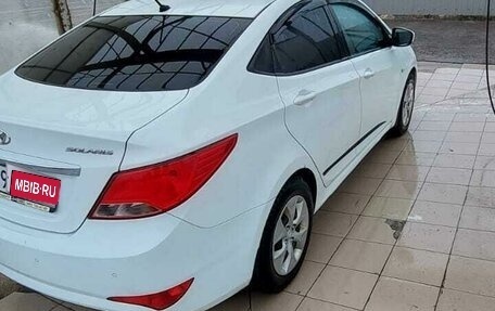 Hyundai Solaris II рестайлинг, 2015 год, 1 200 000 рублей, 1 фотография