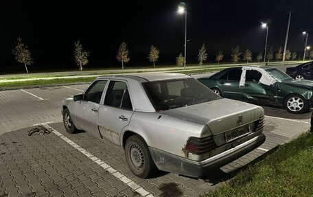 Mercedes-Benz E-Класс, 1994 год, 125 000 рублей, 3 фотография