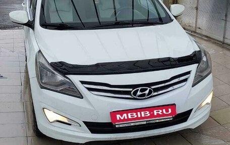 Hyundai Solaris II рестайлинг, 2015 год, 1 200 000 рублей, 7 фотография