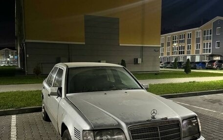 Mercedes-Benz E-Класс, 1994 год, 125 000 рублей, 2 фотография