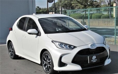 Toyota Yaris, 2021 год, 1 310 083 рублей, 6 фотография